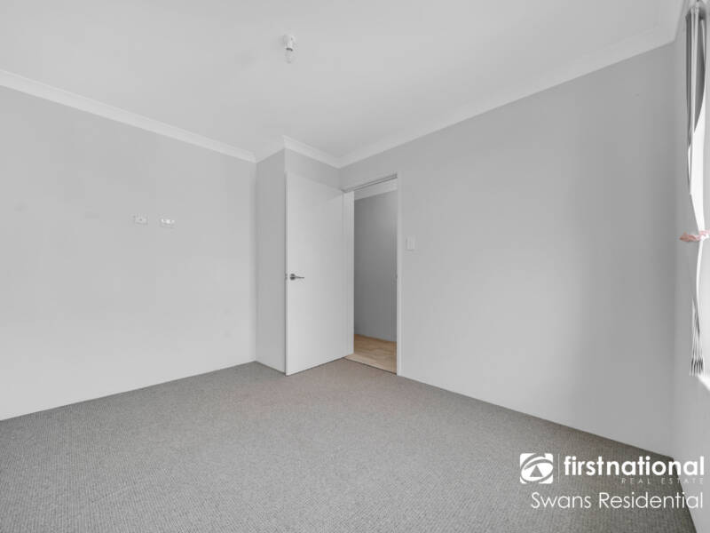 18 Sunnyside Way, AVELEY, WA 6069 AUS