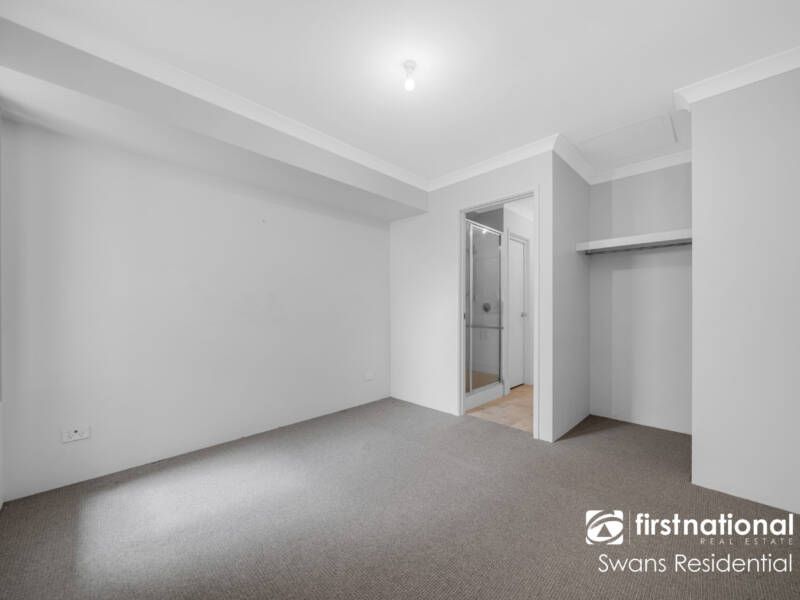 18 Sunnyside Way, AVELEY, WA 6069 AUS