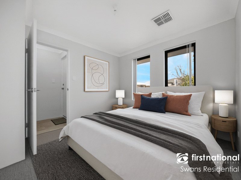 18 Sunnyside Way, AVELEY, WA 6069 AUS