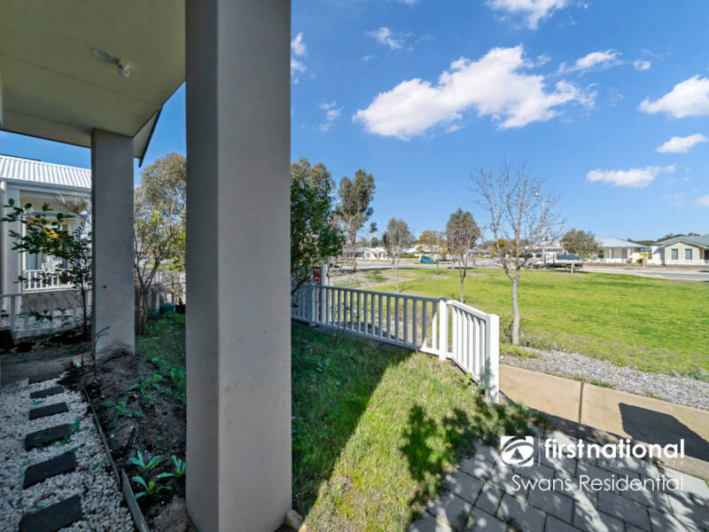 383 Banrock Drive, ELLENBROOK, WA 6069 AUS