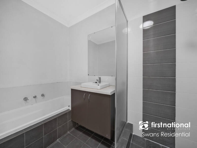 383 Banrock Drive, ELLENBROOK, WA 6069 AUS