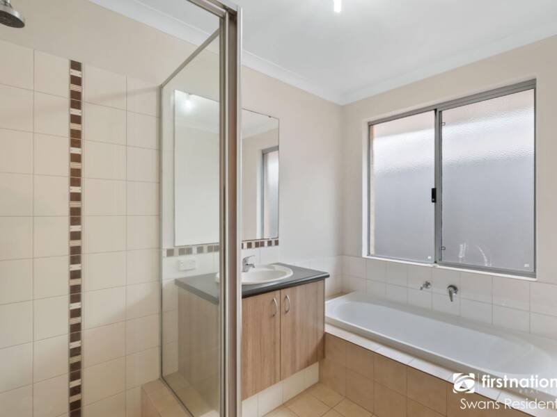 5 Verbana Drive, AVELEY, WA 6069 AUS