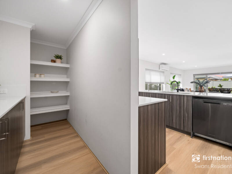 6 Belgrove Way, CAVERSHAM, WA 6055 AUS