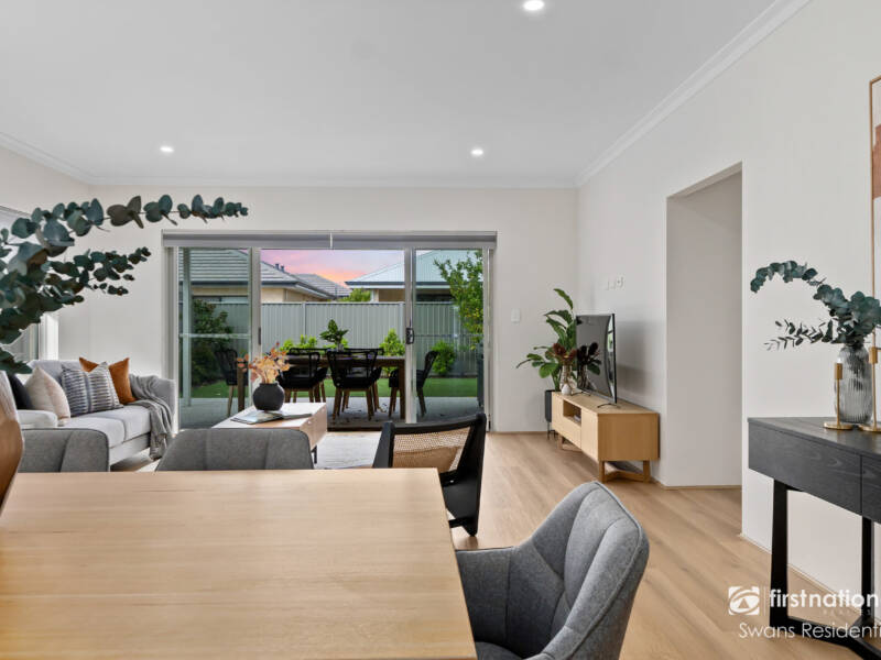 6 Belgrove Way, CAVERSHAM, WA 6055 AUS