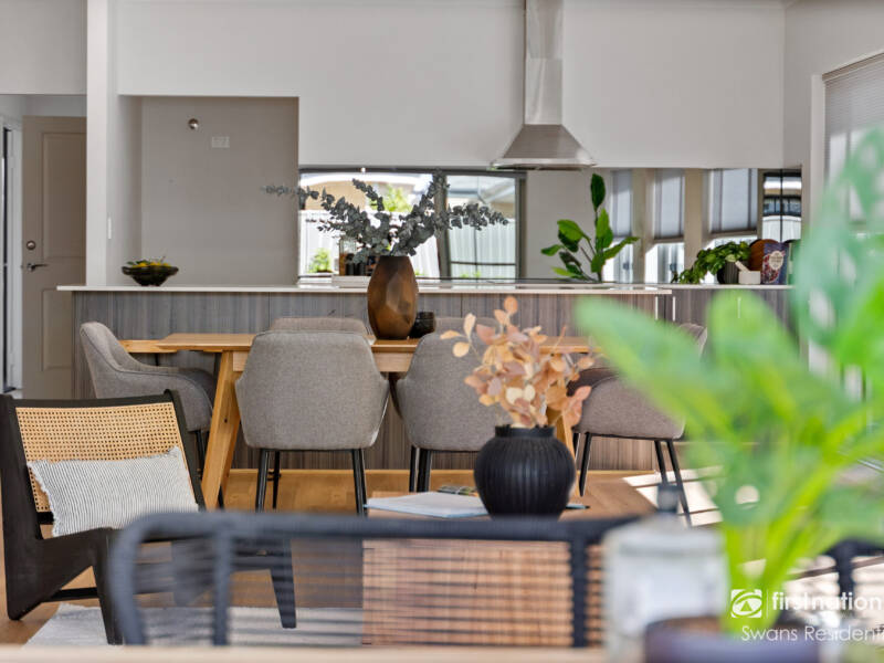 6 Belgrove Way, CAVERSHAM, WA 6055 AUS