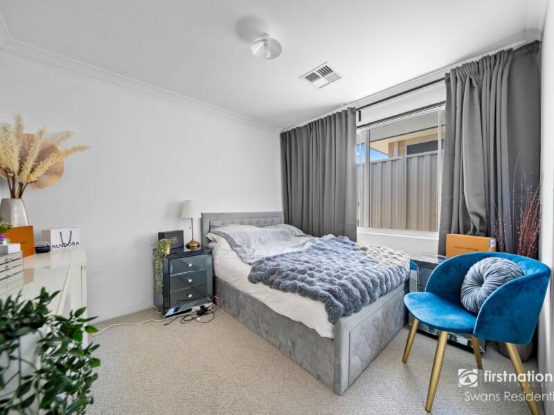 16 Venetian Road, EGLINTON, WA 6034 AUS