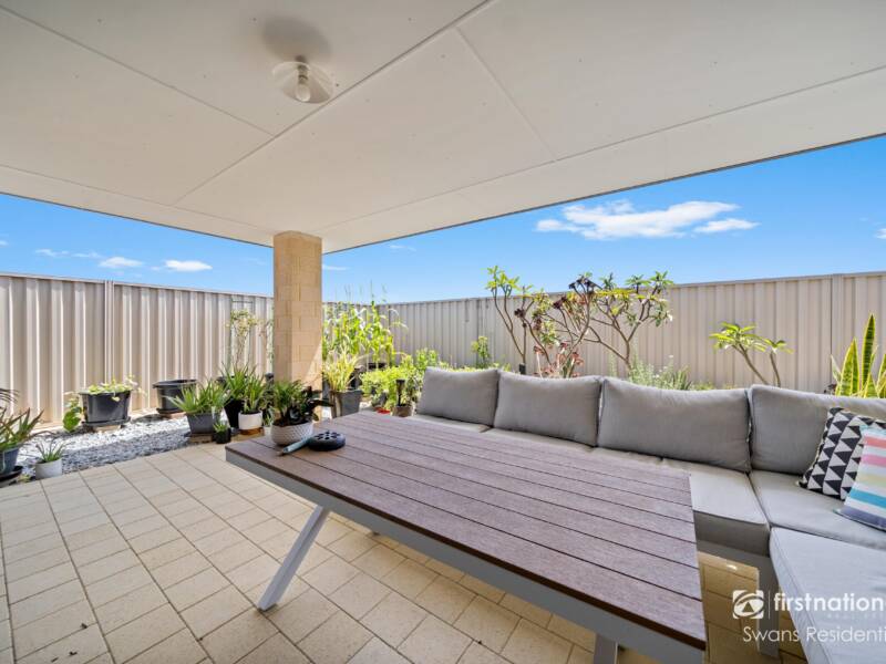 16 Venetian Road, EGLINTON, WA 6034 AUS