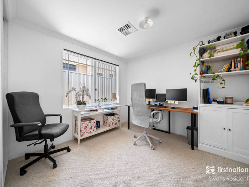 16 Venetian Road, EGLINTON, WA 6034 AUS
