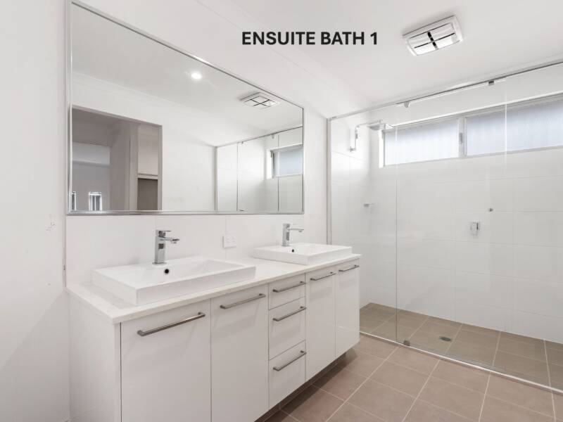 4 Kiama View, ALKIMOS, WA 6038 AUS