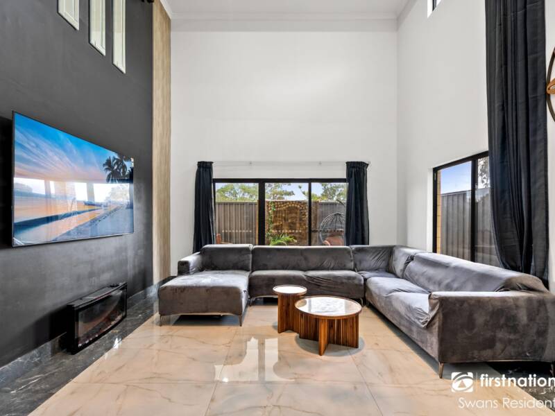 18A Sutherland Way, CLOVERDALE, WA 6105 AUS