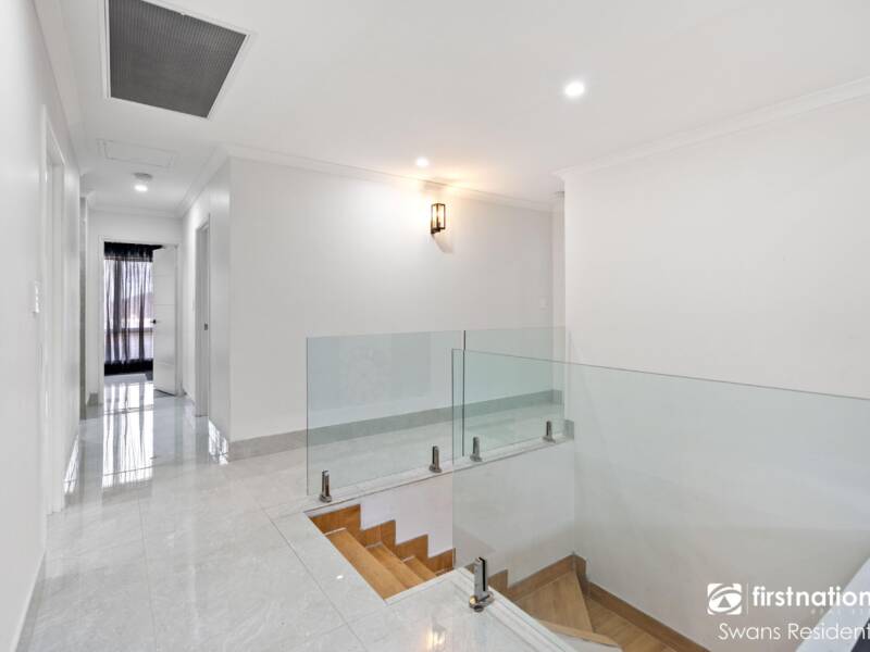 18A Sutherland Way, CLOVERDALE, WA 6105 AUS
