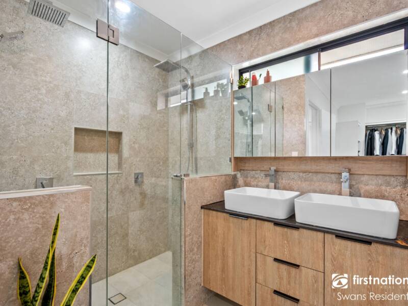 18A Sutherland Way, CLOVERDALE, WA 6105 AUS