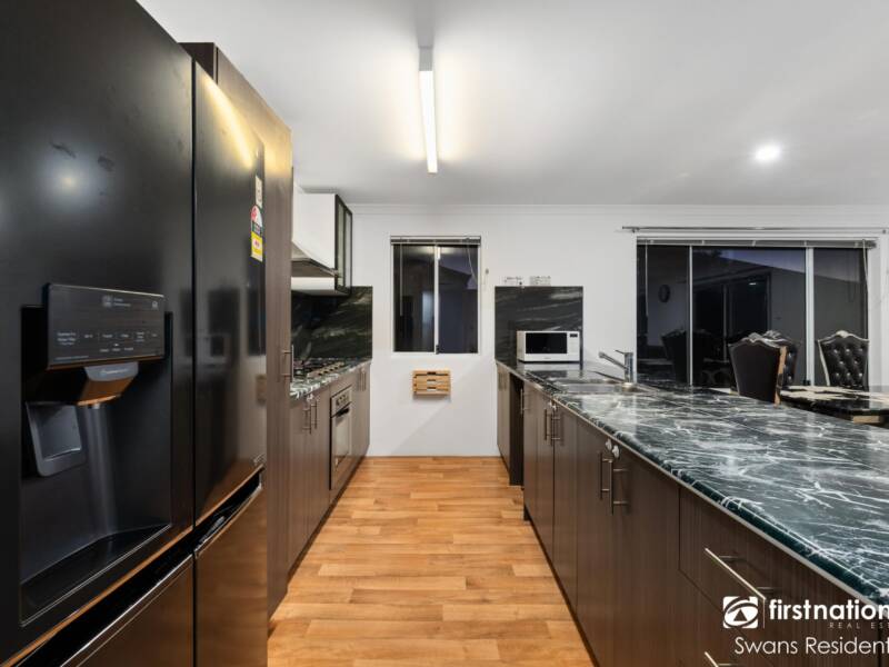 25 Castlefern Street, ELLENBROOK, WA 6069 AUS