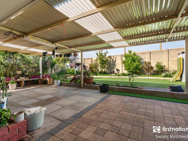 16 Nagambie Close, SOUTH LAKE, WA 6164 AUS