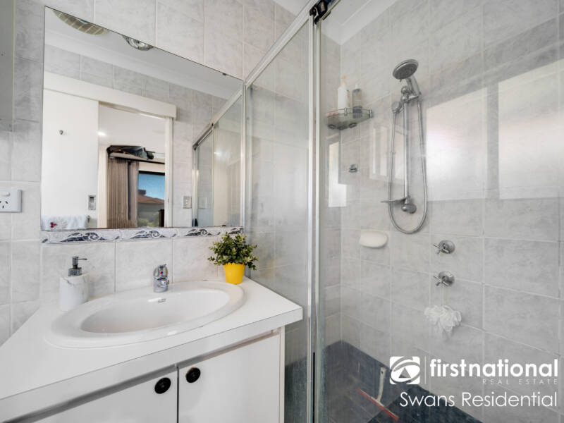 203 Patricia Street, CAVERSHAM, WA 6055 AUS