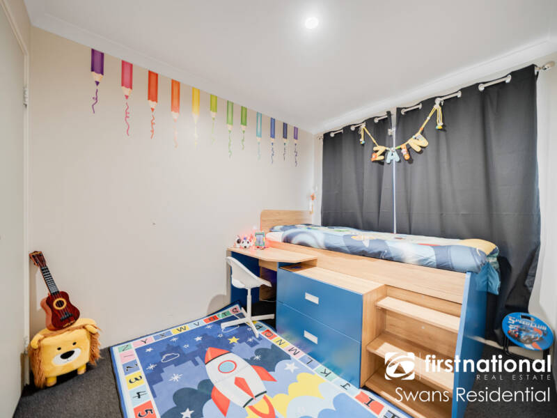 203 Patricia Street, CAVERSHAM, WA 6055 AUS