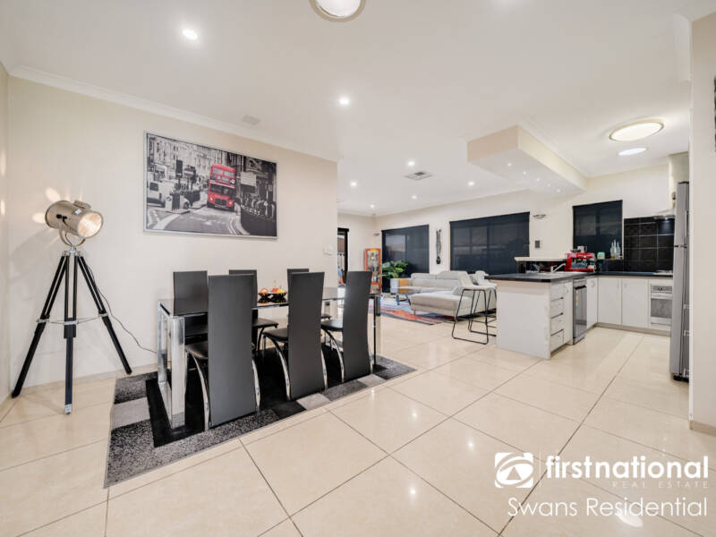 203 Patricia Street, CAVERSHAM, WA 6055 AUS