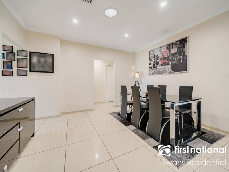 203 Patricia Street, CAVERSHAM, WA 6055 AUS