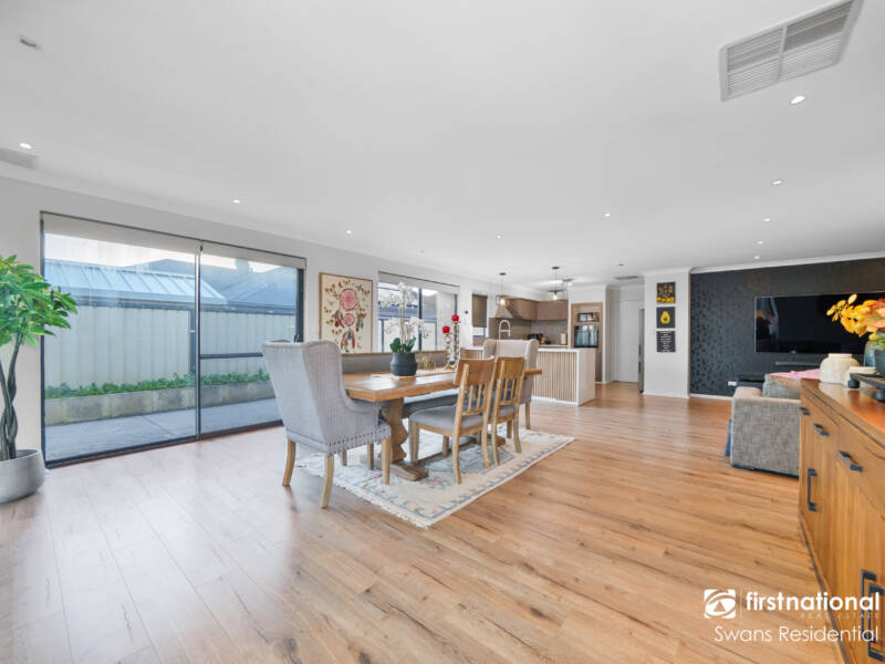 2 Salamanca Turn, CLARKSON, WA 6030 AUS