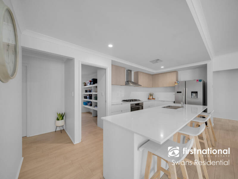 19 Badminton Cross, THE VINES, WA 6069 AUS