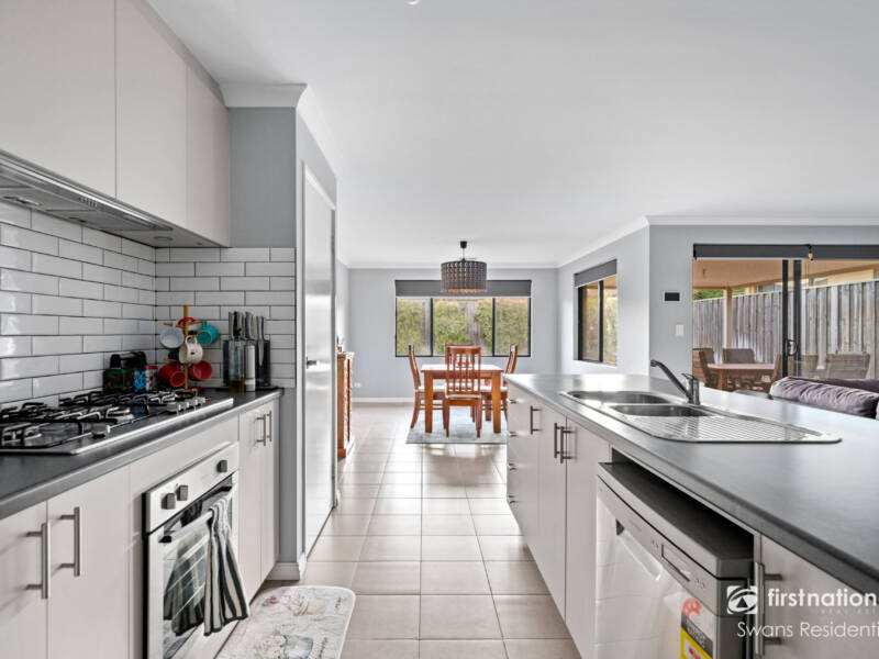 5 Purnululu Road, ELLENBROOK, WA 6069 AUS