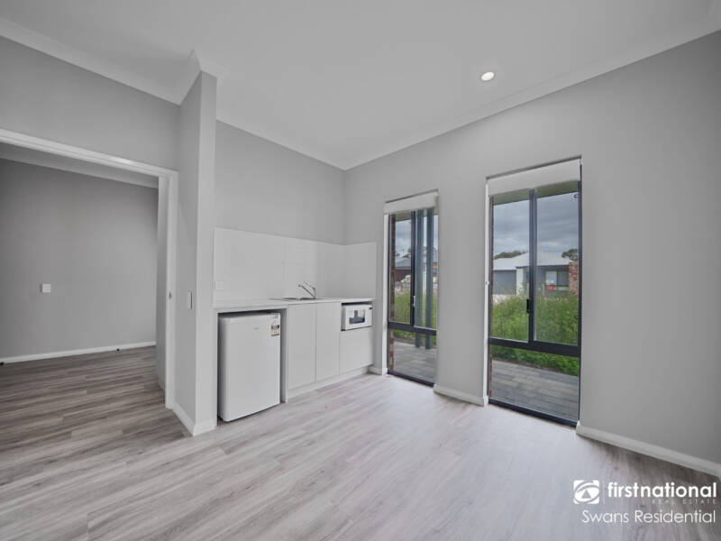 5 Draper Way, ELLENBROOK, WA 6069 AUS