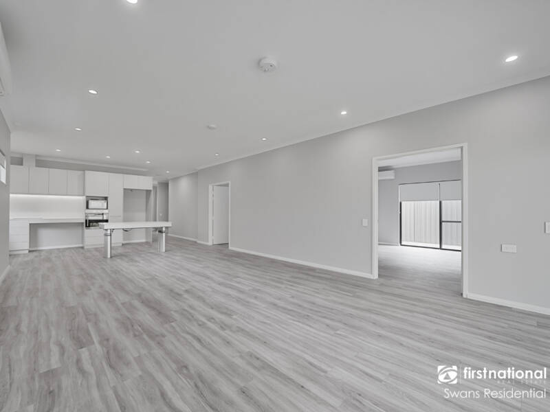 5 Draper Way, ELLENBROOK, WA 6069 AUS