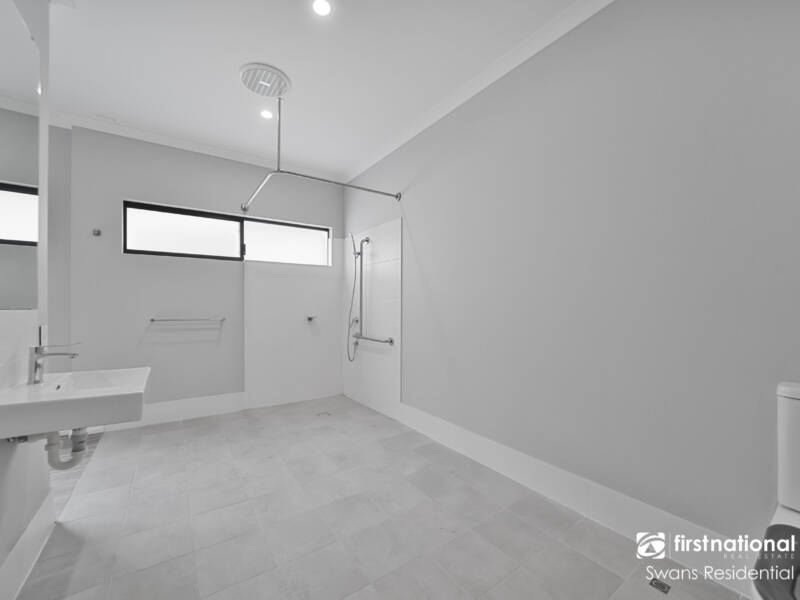 5 Draper Way, ELLENBROOK, WA 6069 AUS
