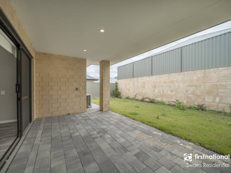 5 Draper Way, ELLENBROOK, WA 6069 AUS