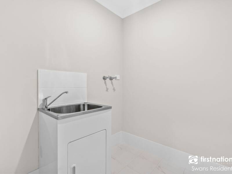 15 Shebelle Way, HILBERT, WA 6112 AUS