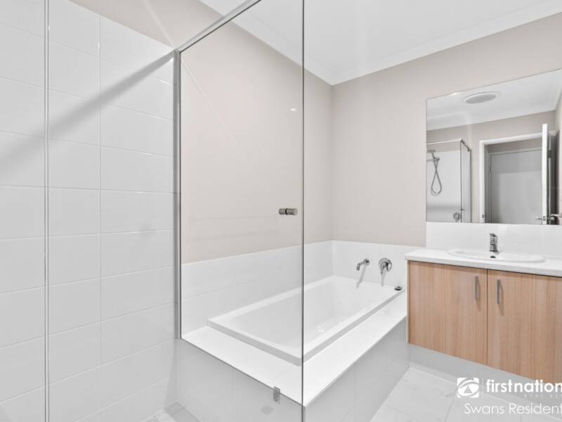 15 Shebelle Way, HILBERT, WA 6112 AUS