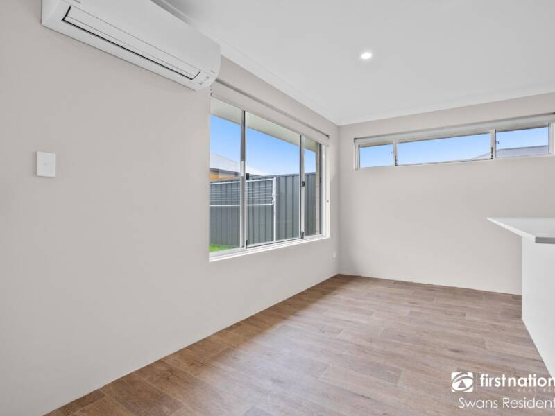 15 Shebelle Way, HILBERT, WA 6112 AUS