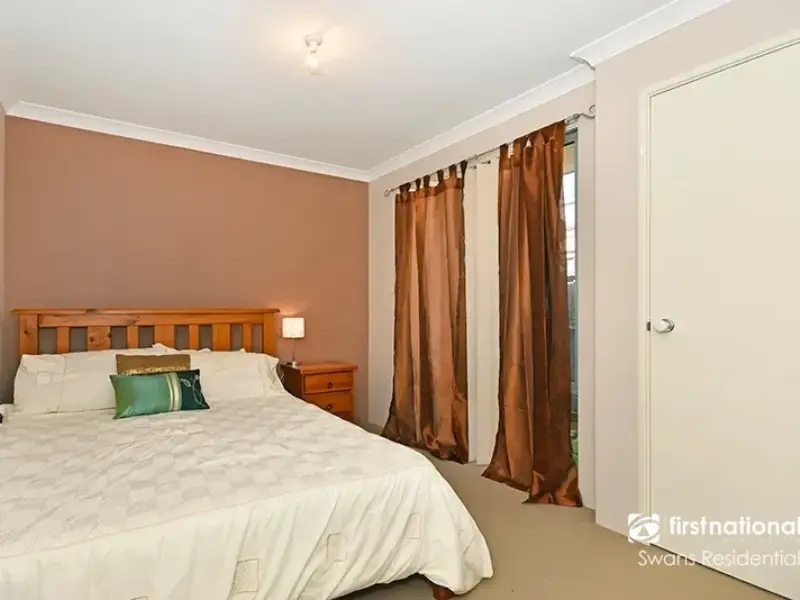 11 Bradshaw Crescent, ELLENBROOK, WA 6069 AUS
