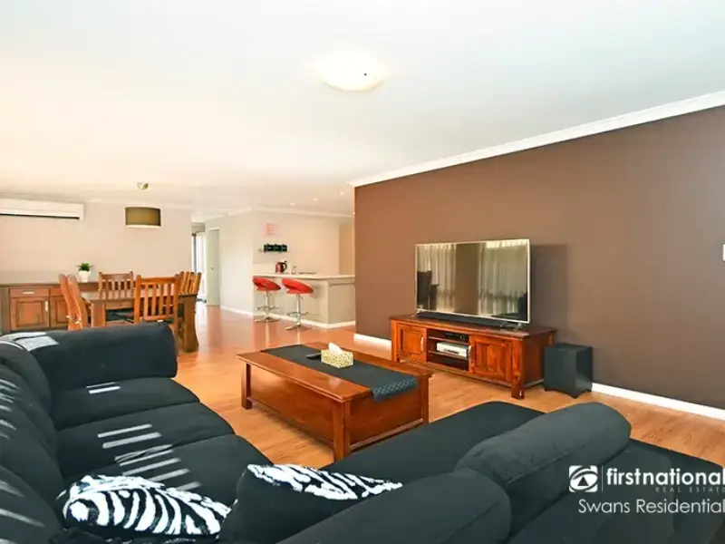 11 Bradshaw Crescent, ELLENBROOK, WA 6069 AUS