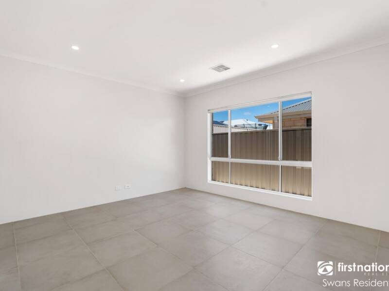 127 Weathering Crescent, BALDIVIS, WA 6171 AUS