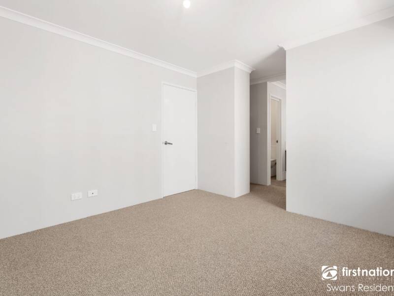 25 Strickland Parade, EGLINTON, WA 6034 AUS