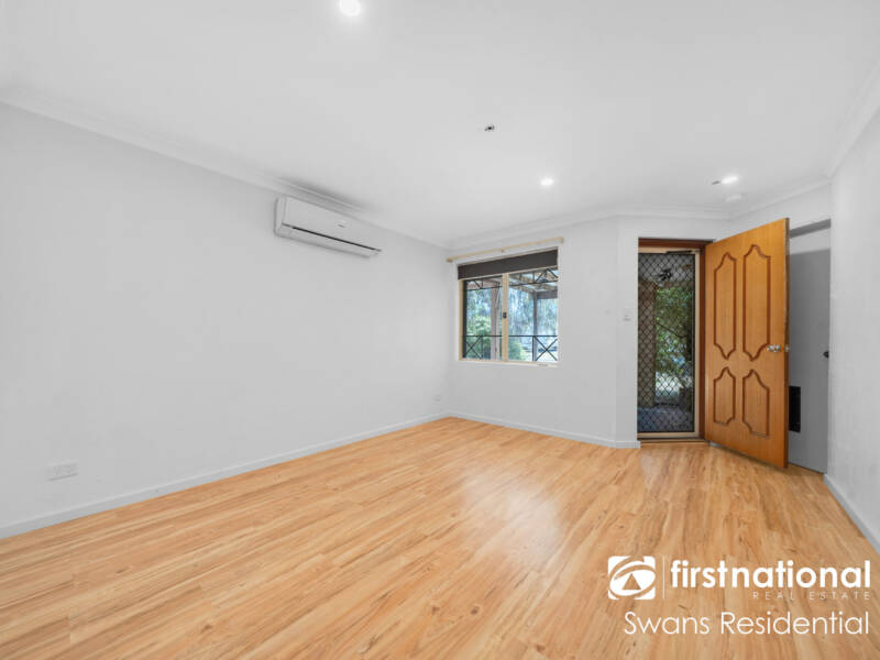 42 Fringe Lily Crescent, ELLENBROOK, WA 6069 AUS