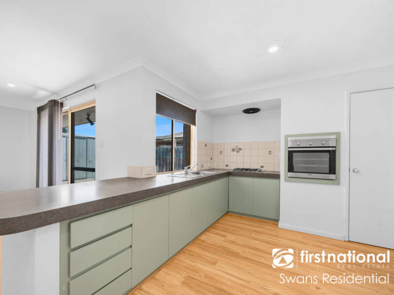 42 Fringe Lily Crescent, ELLENBROOK, WA 6069 AUS