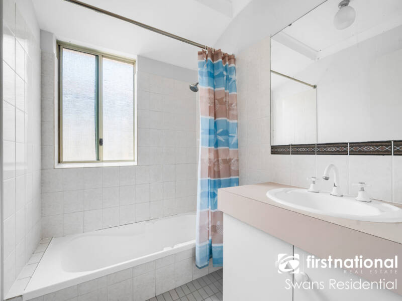 42 Fringe Lily Crescent, ELLENBROOK, WA 6069 AUS