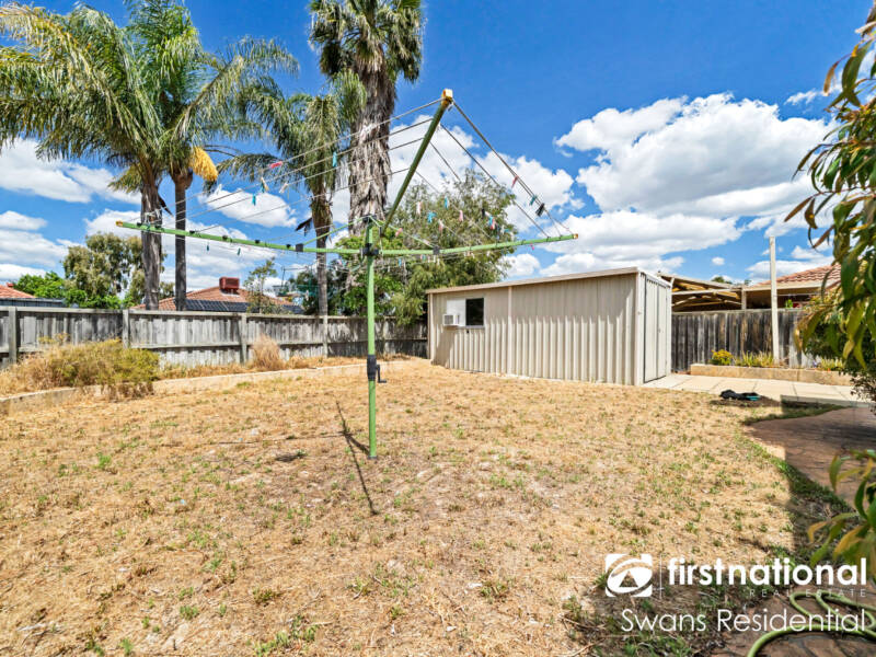 42 Fringe Lily Crescent, ELLENBROOK, WA 6069 AUS
