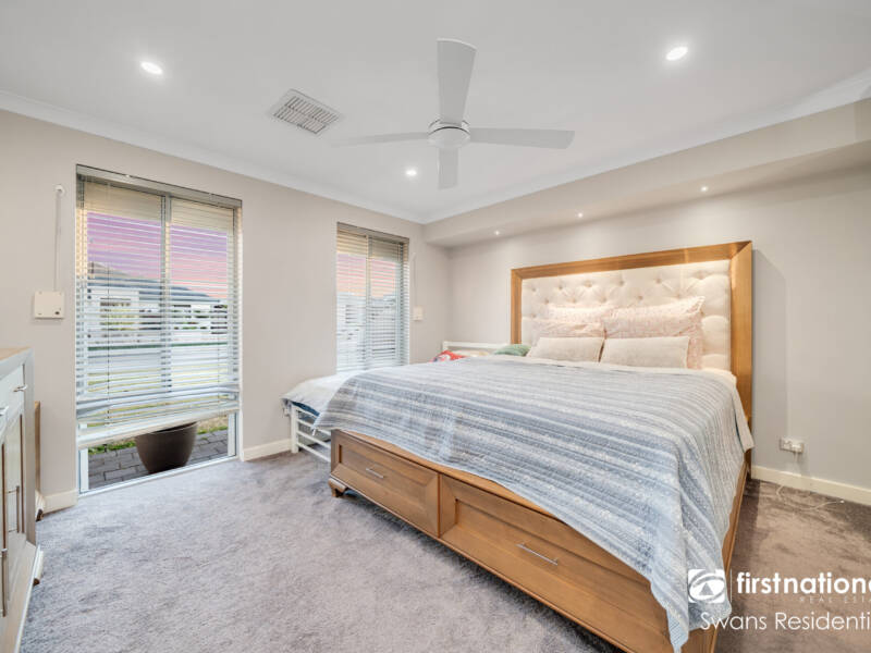 14 Calamocha Way, PIARA WATERS, WA 6112 AUS