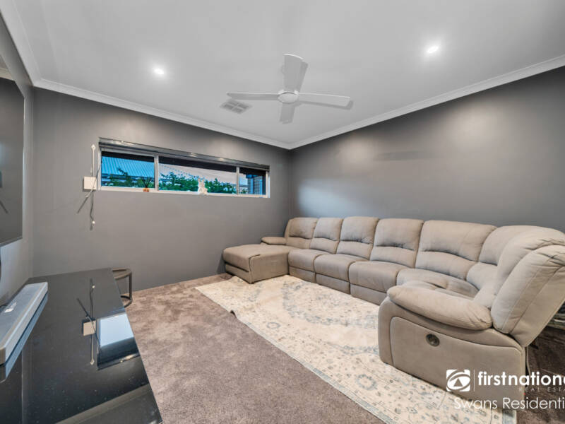 14 Calamocha Way, PIARA WATERS, WA 6112 AUS