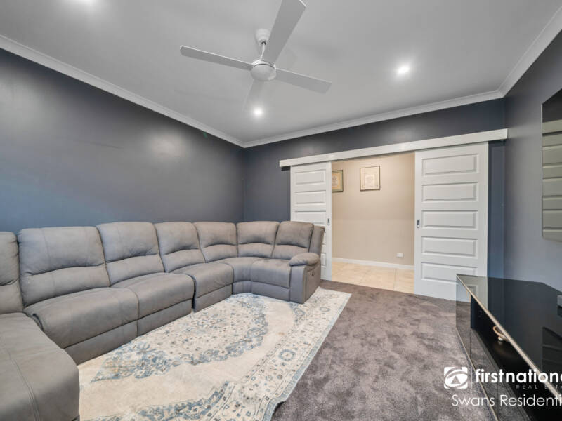 14 Calamocha Way, PIARA WATERS, WA 6112 AUS