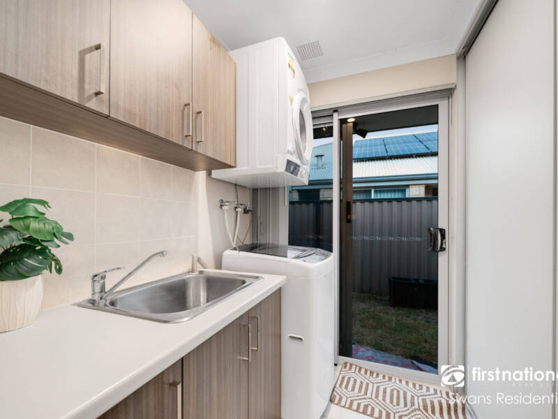 14 Calamocha Way, PIARA WATERS, WA 6112 AUS