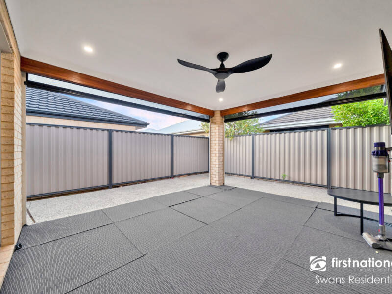 14 Calamocha Way, PIARA WATERS, WA 6112 AUS