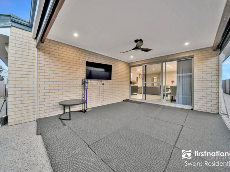 14 Calamocha Way, PIARA WATERS, WA 6112 AUS