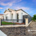 2 Kinlock Way, AVELEY, WA 6069 AUS