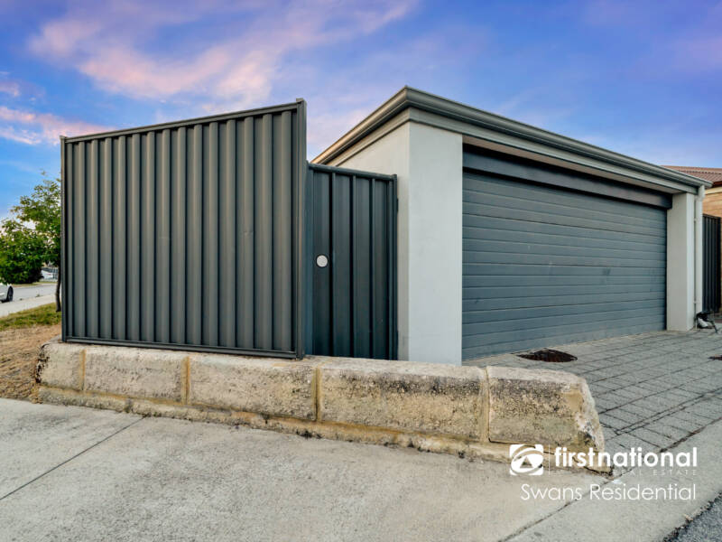 2 Kinlock Way, AVELEY, WA 6069 AUS