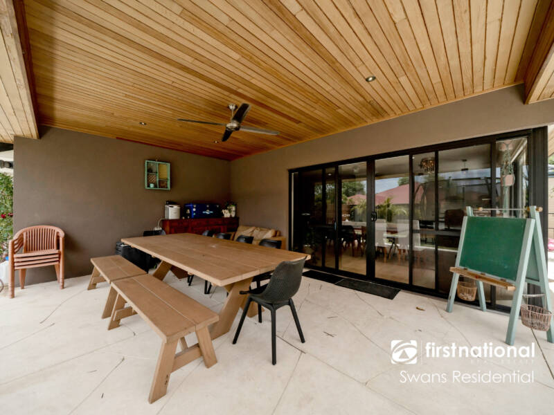 10 Octagon Gardens, AVELEY, WA 6069 AUS