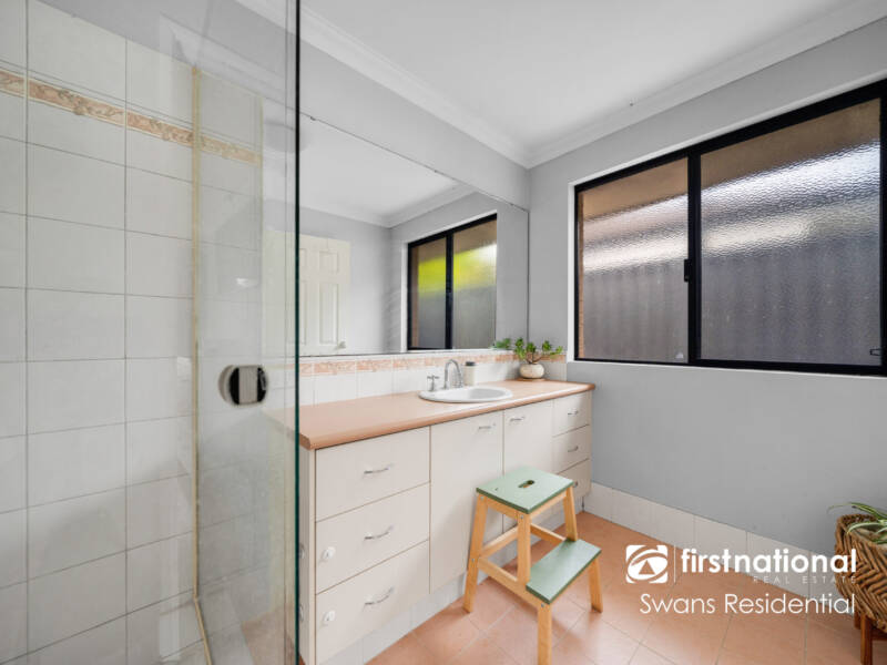 10 Octagon Gardens, AVELEY, WA 6069 AUS